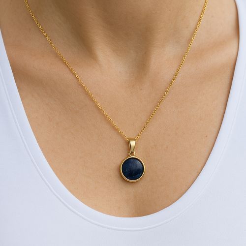 Madame Mantra Lapis Lazuli - Finances & Carrière